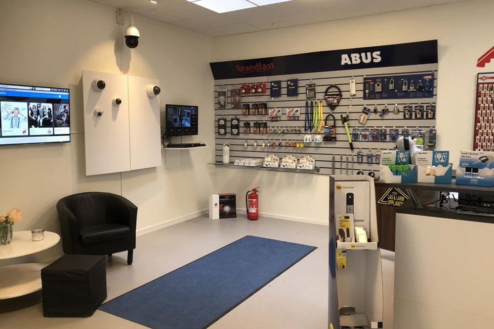 Interiör av butiken Lås & larm